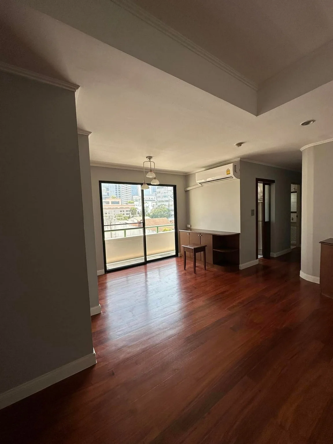 Property photos for Saladaeng Executive