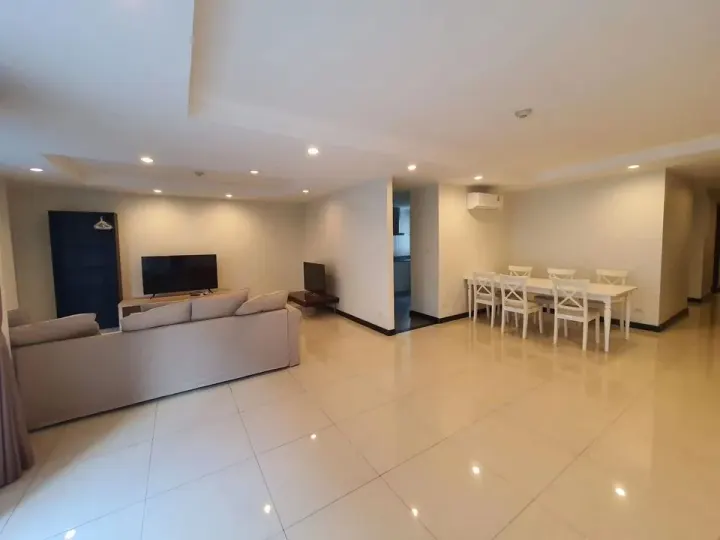 Property photos for Avenue 61