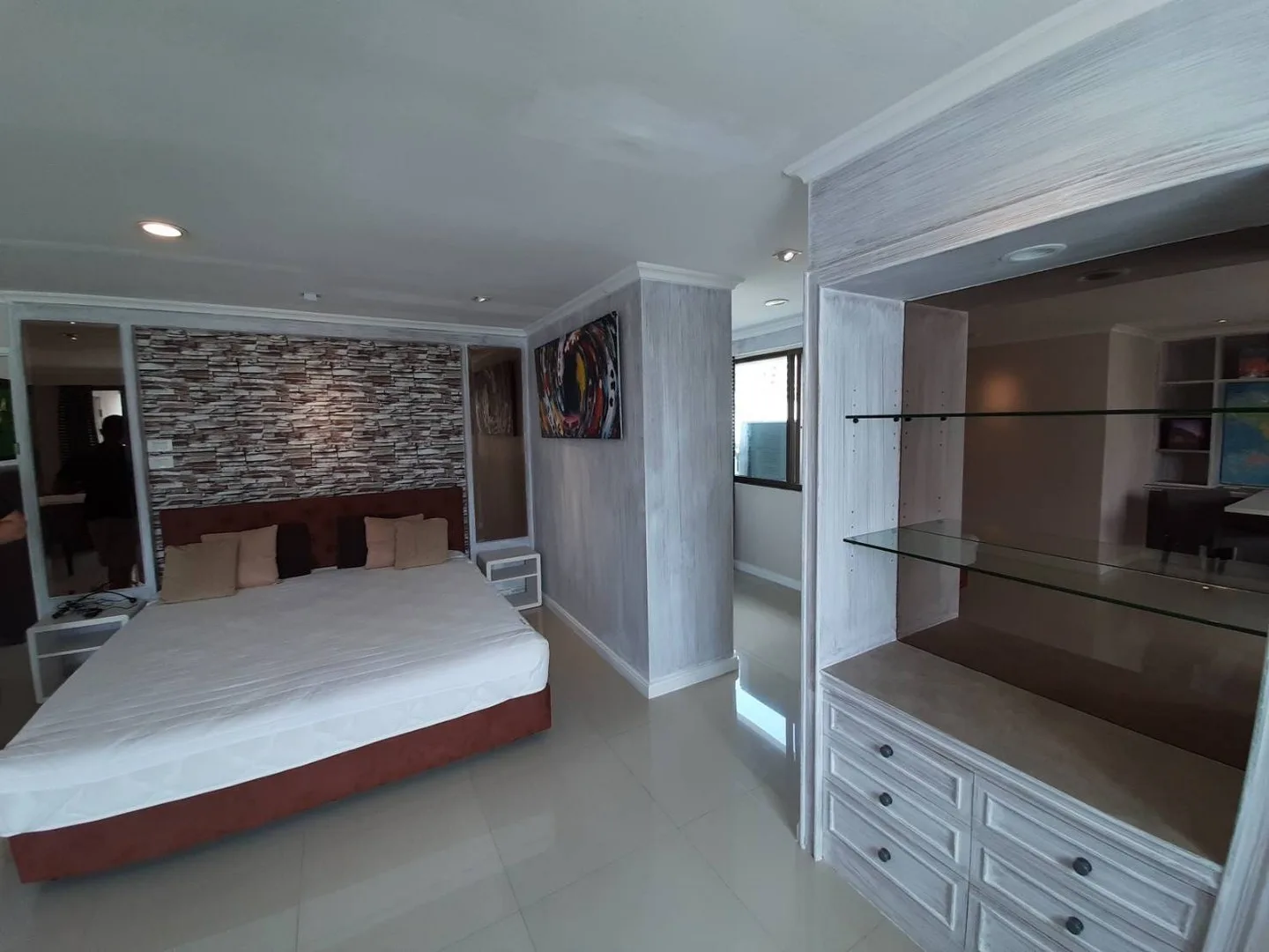 Property photos for Beverly Tower Condo