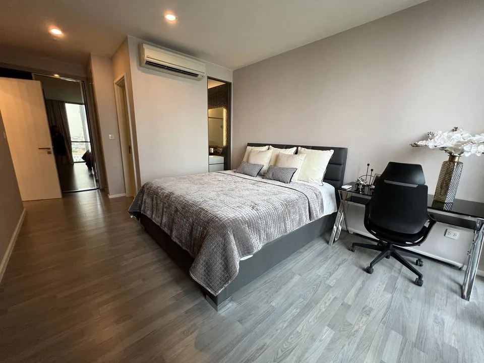 Property photos for The Room Sukhumvit 69
