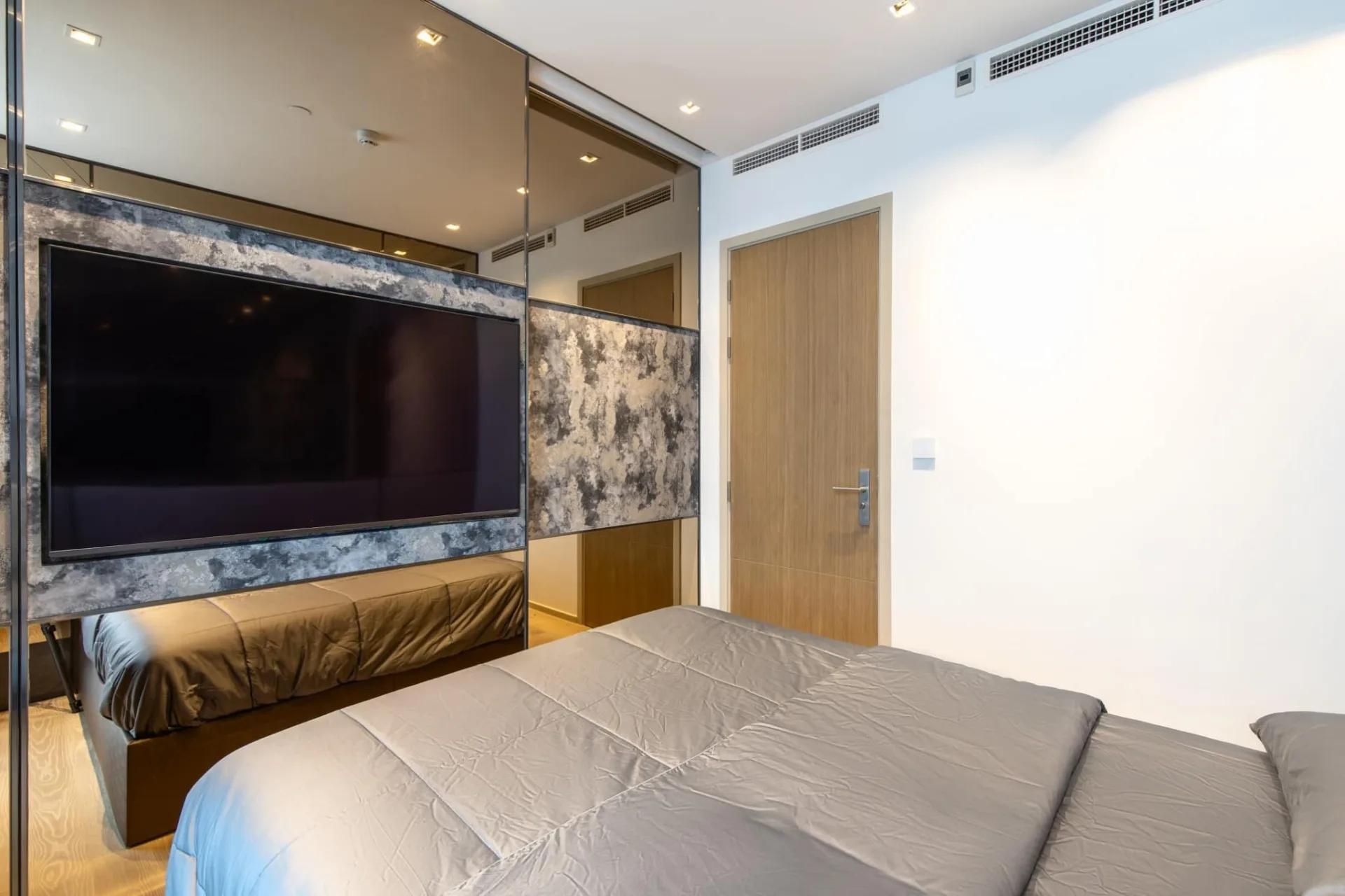 Property photos for Ashton Silom