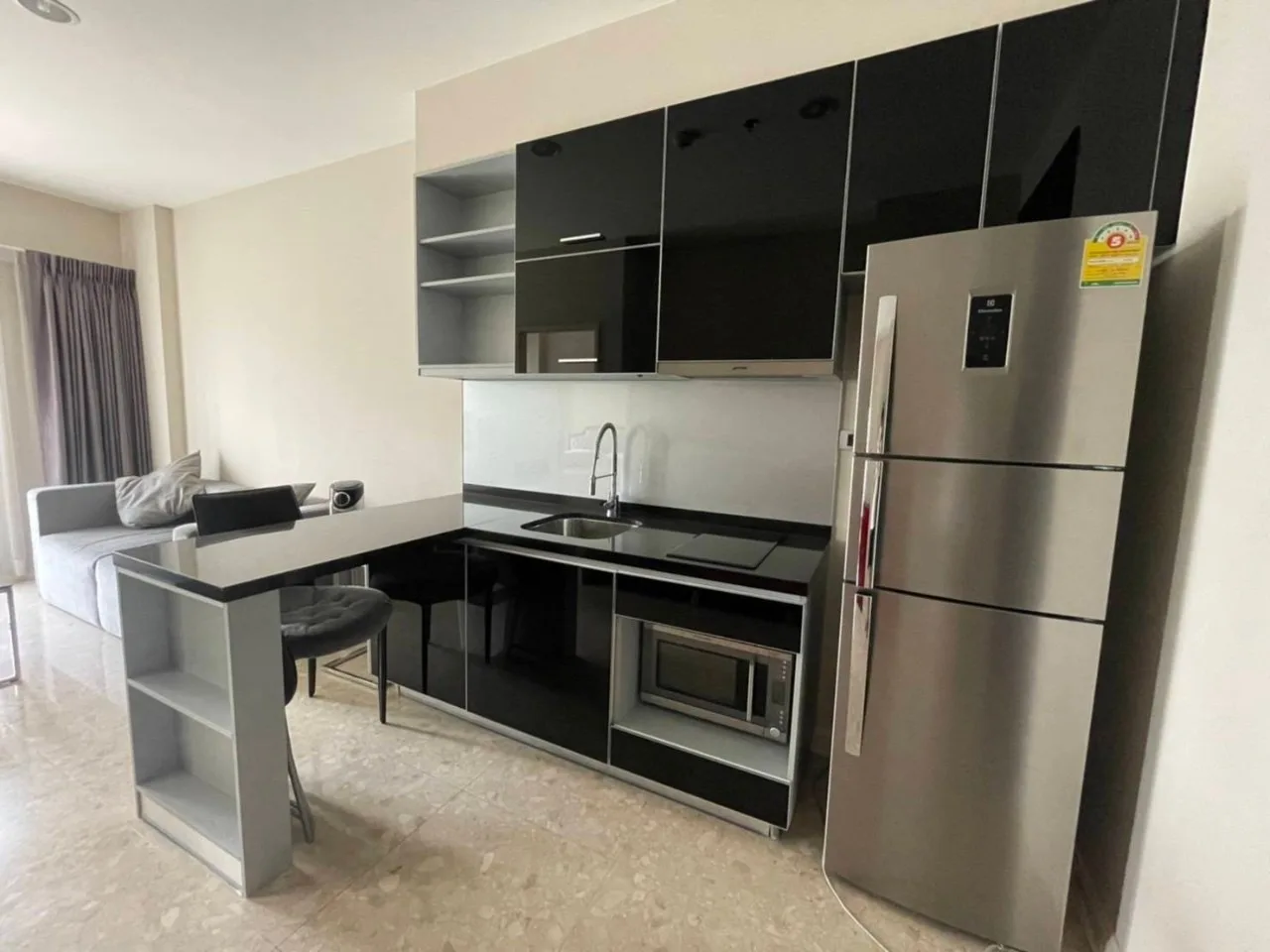 Property photos for The Crest Sukhumvit 34