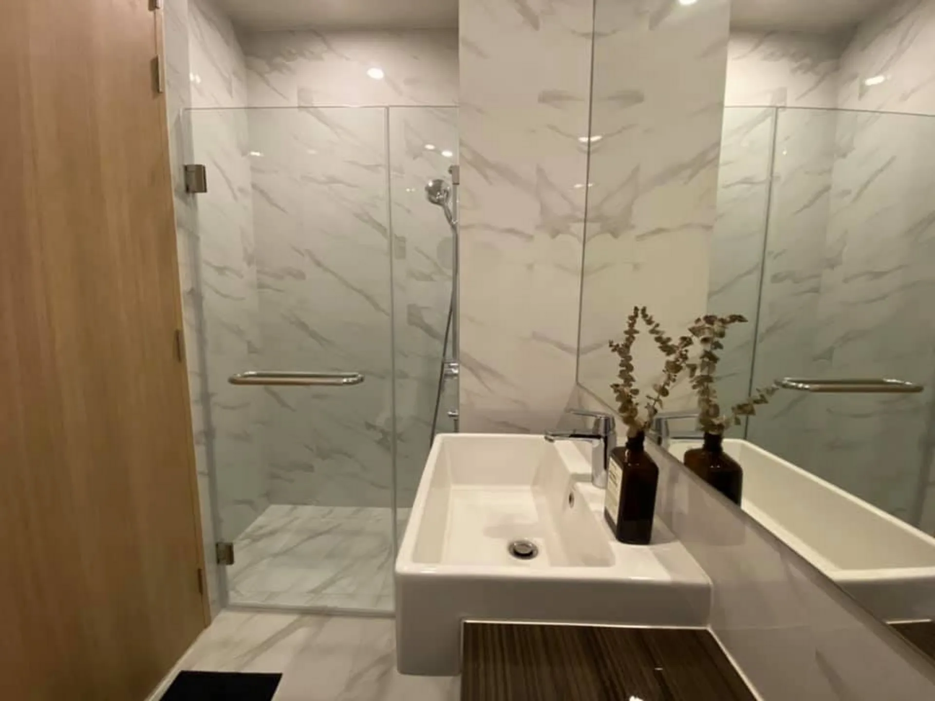 Property photos for Noble BE19