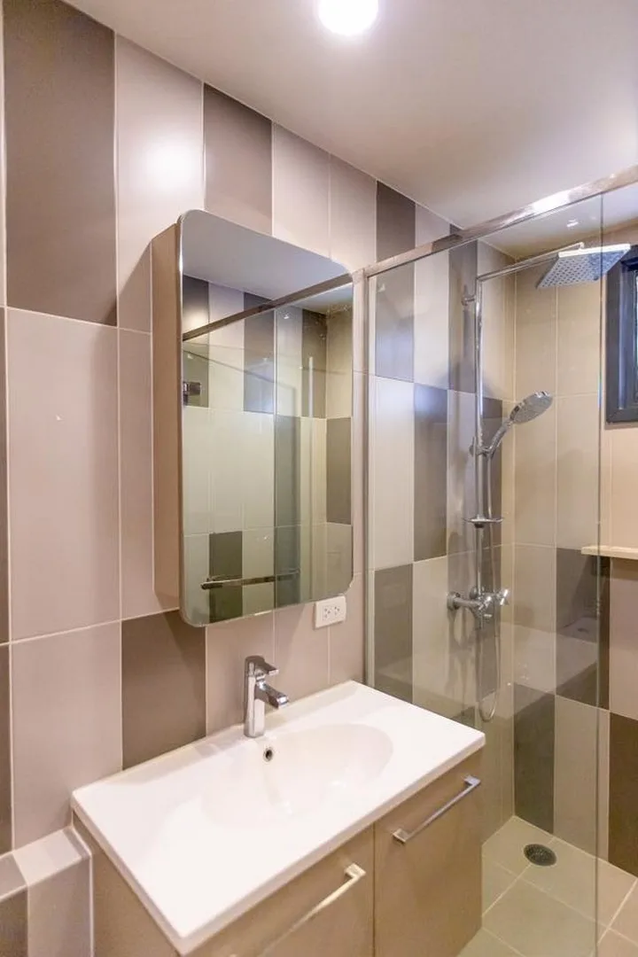 Property photos for Onyx Phaholyothin