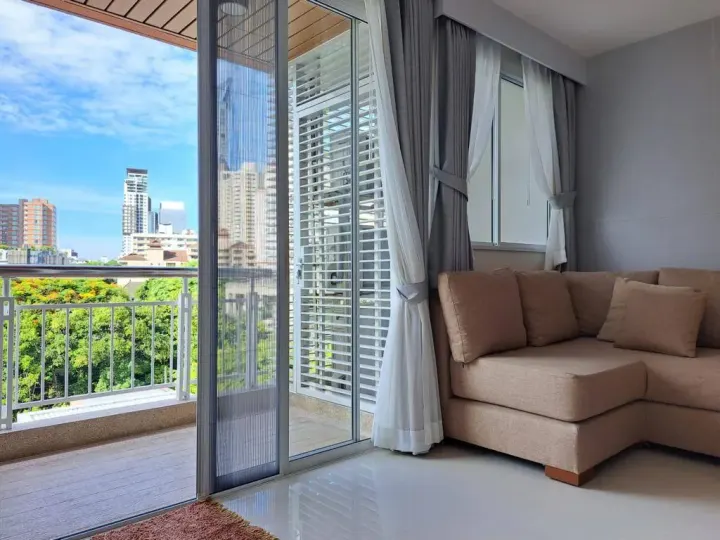 Property photos for The Rise Sukhumvit 39