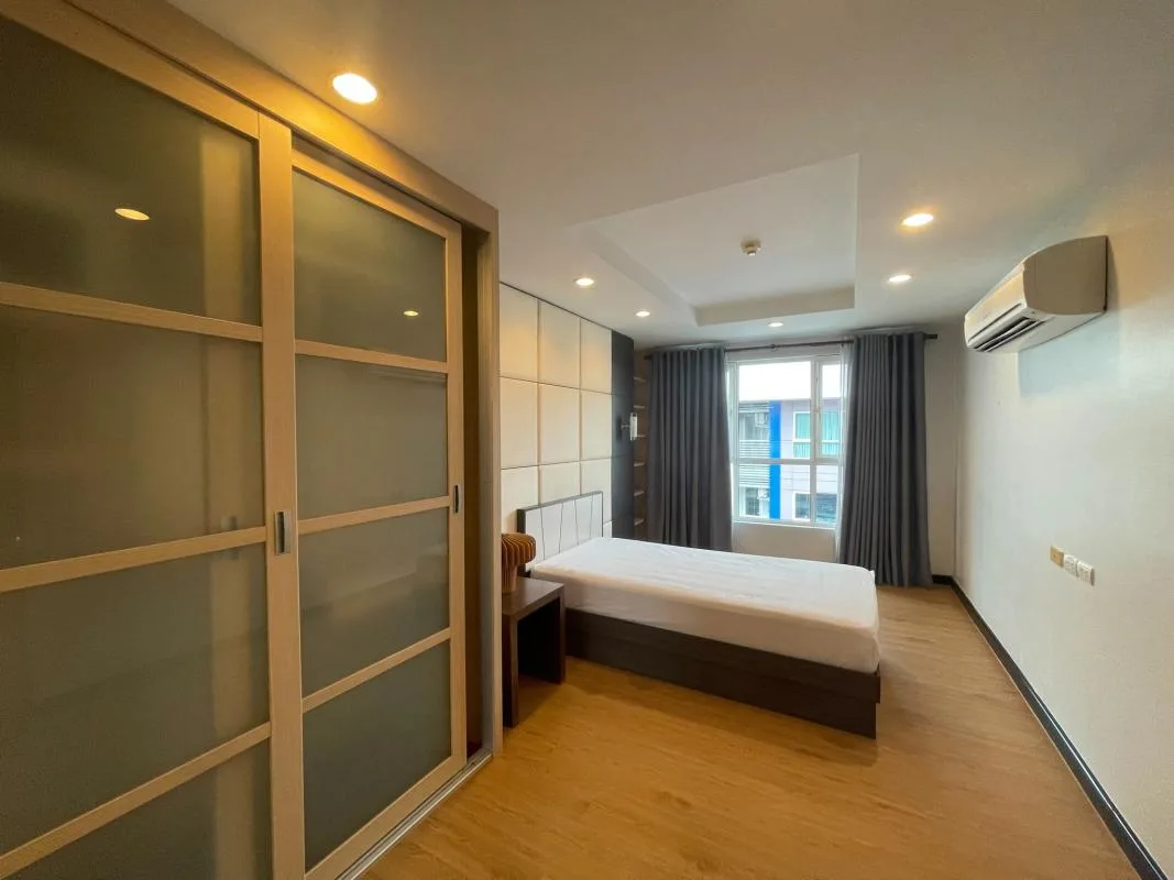 Property photos for Avenue 61
