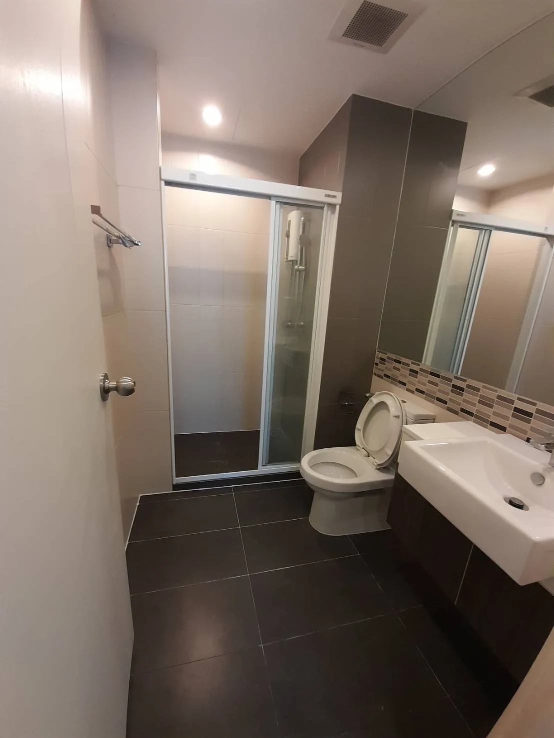 Property photos for Centric Ari Station