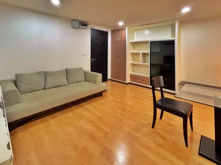 Property photos for The Amethyst Sukhumvit 39