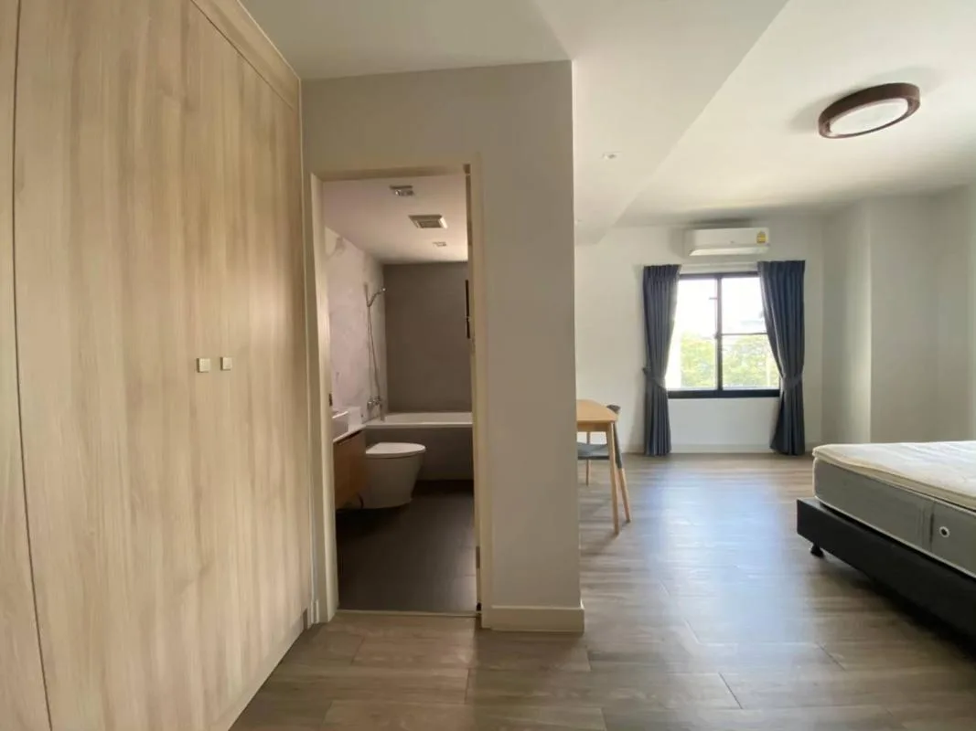 Property photos for Lily House