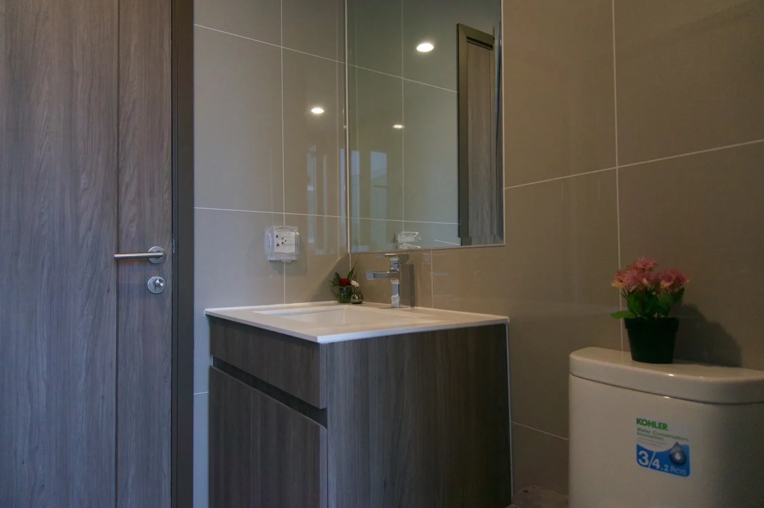 Property photos for Ideo Mobi Asoke