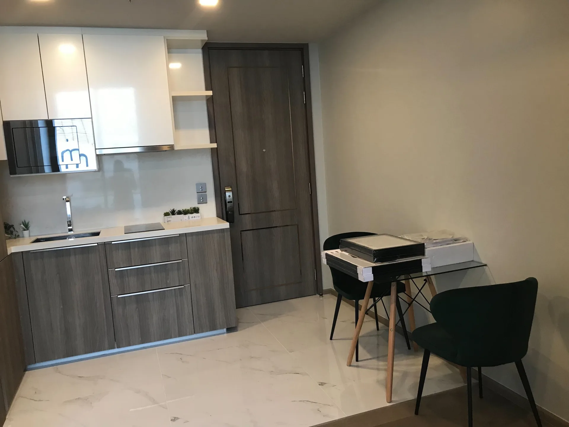 Property photos for Celes Asoke