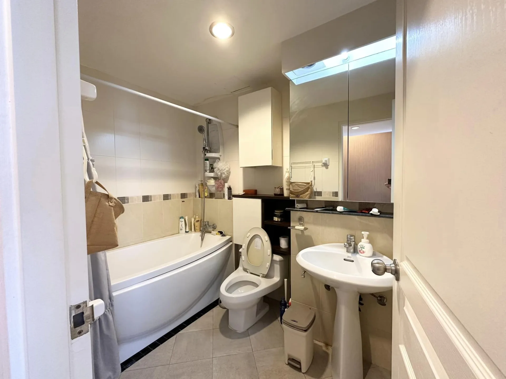 Property photos for The Waterford Diamond