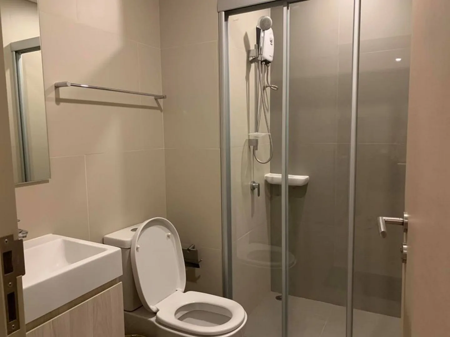 Property photos for Lumpini Suite Phetchaburi - Makkasan