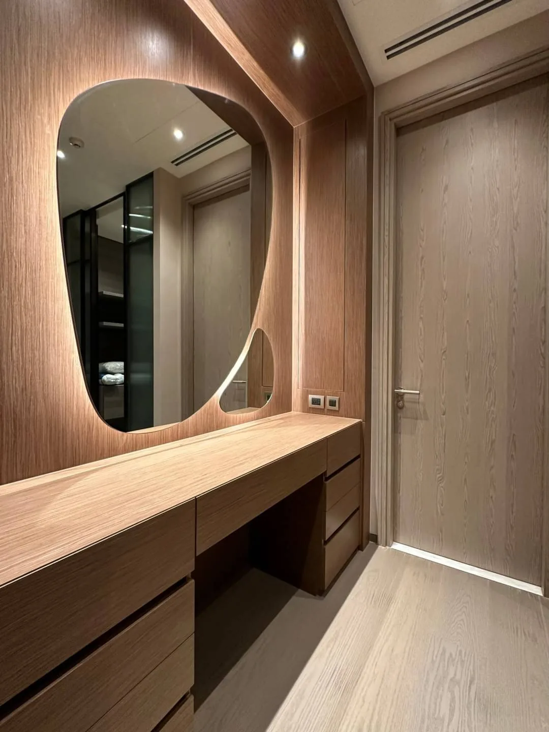 Property photos for Scope Langsuan
