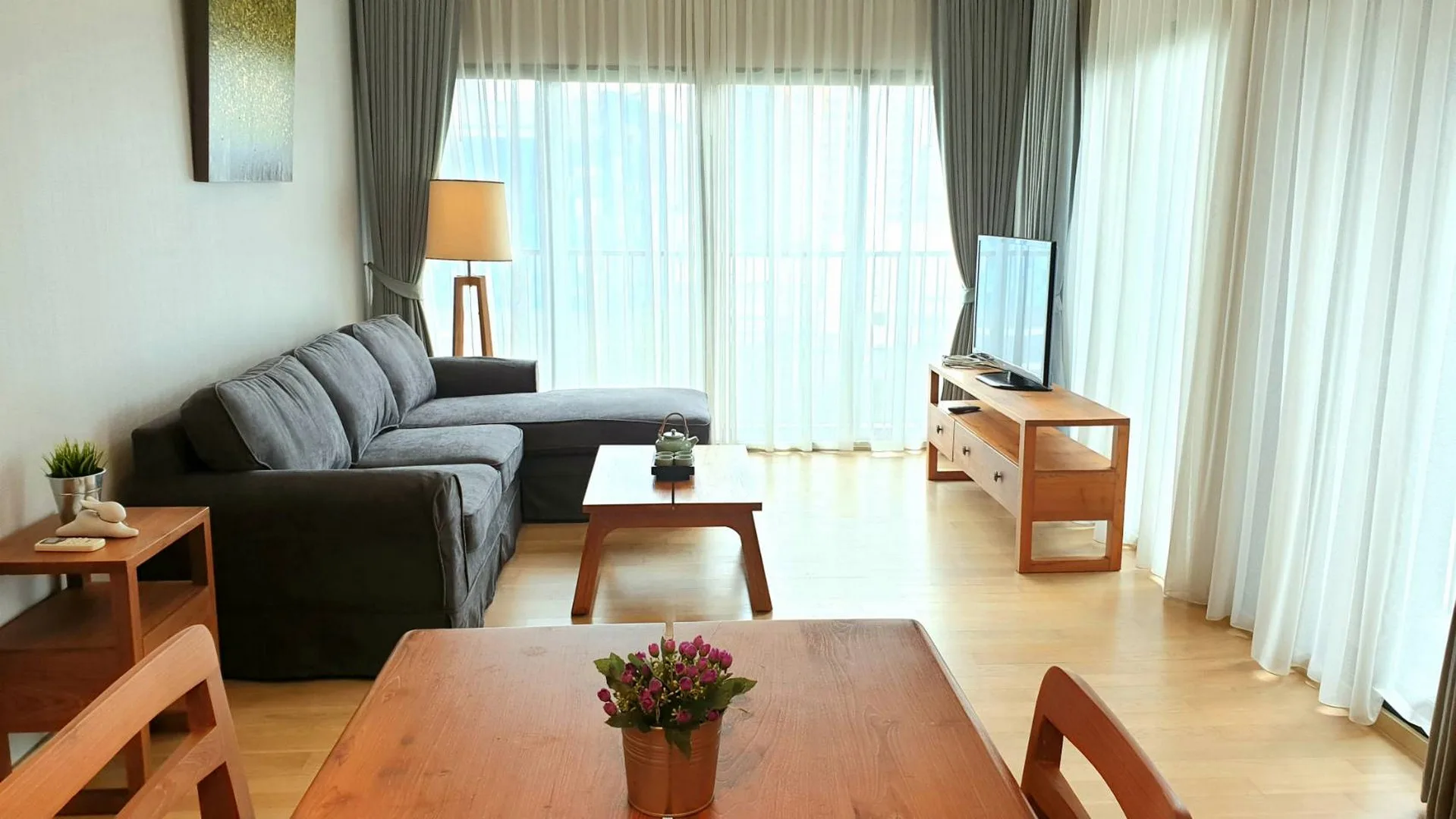 Property photos for Noble Reveal