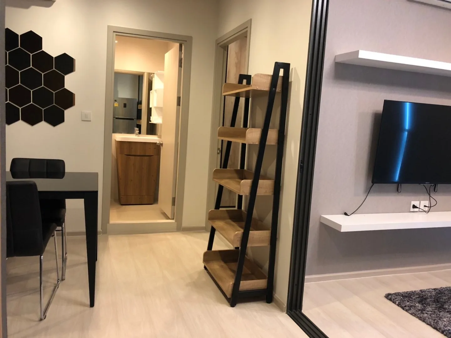 Property photos for Life Sukhumvit 48