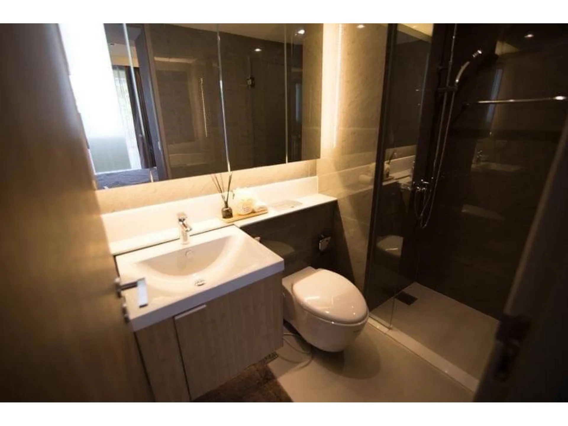 Property photos for Urbitia Thong Lo