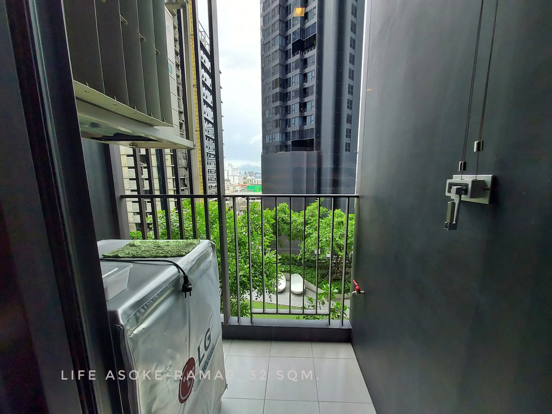 Property photos for LIFE Asoke - Rama 9