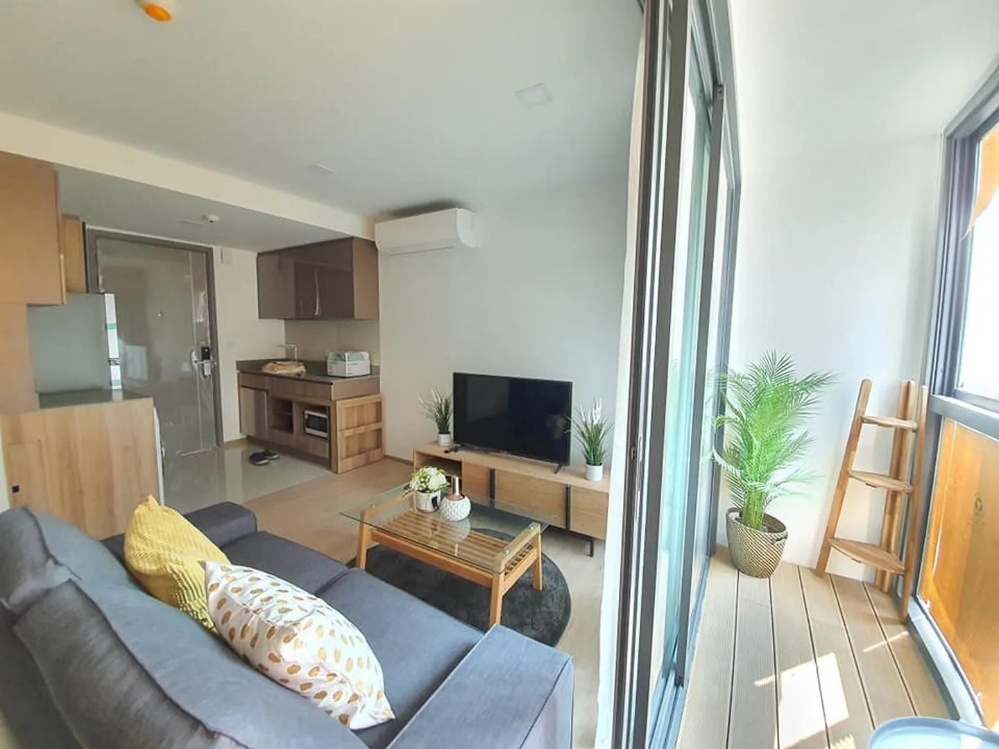 Property photos for Taka Haus Ekamai 12