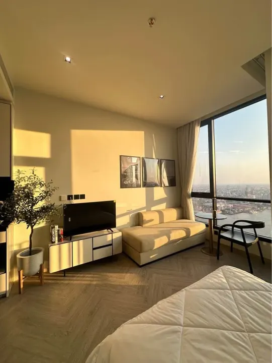 Property photos for Chapter Charoennakhorn-riverside