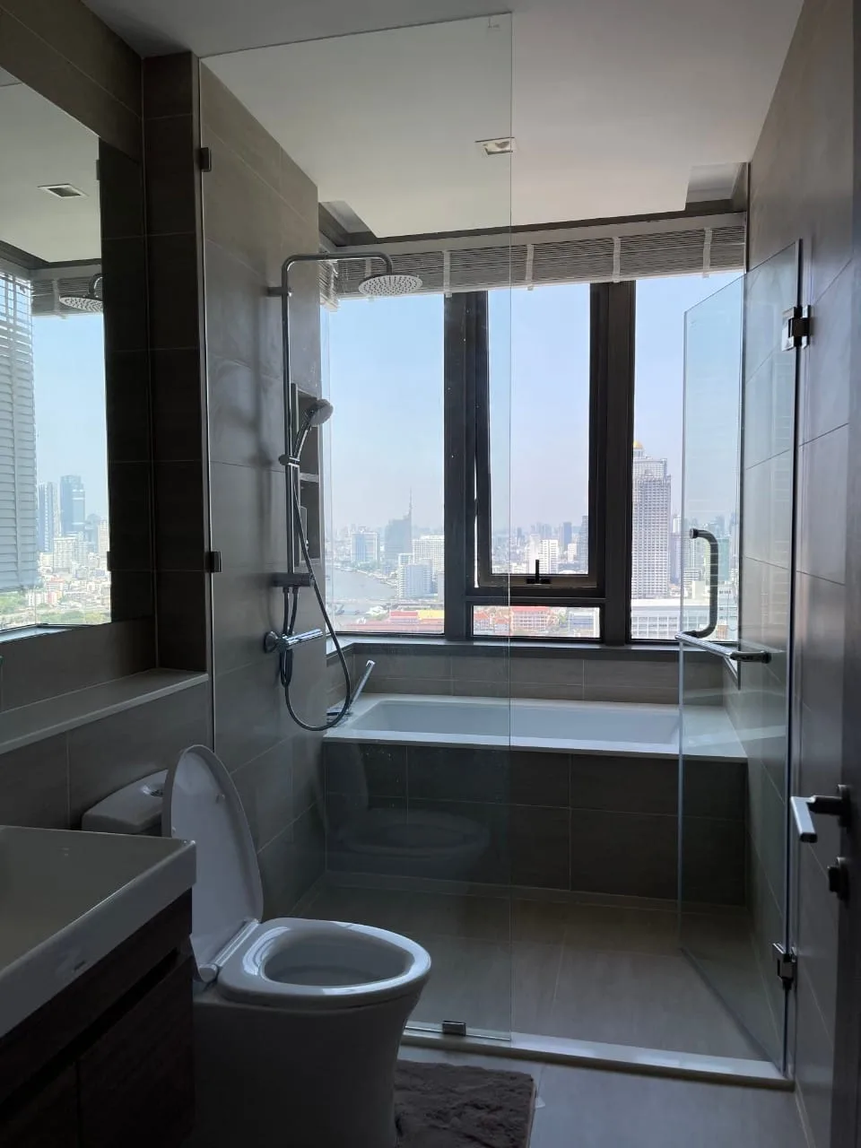 Property photos for Rhythm Charoenkrung Pavillion