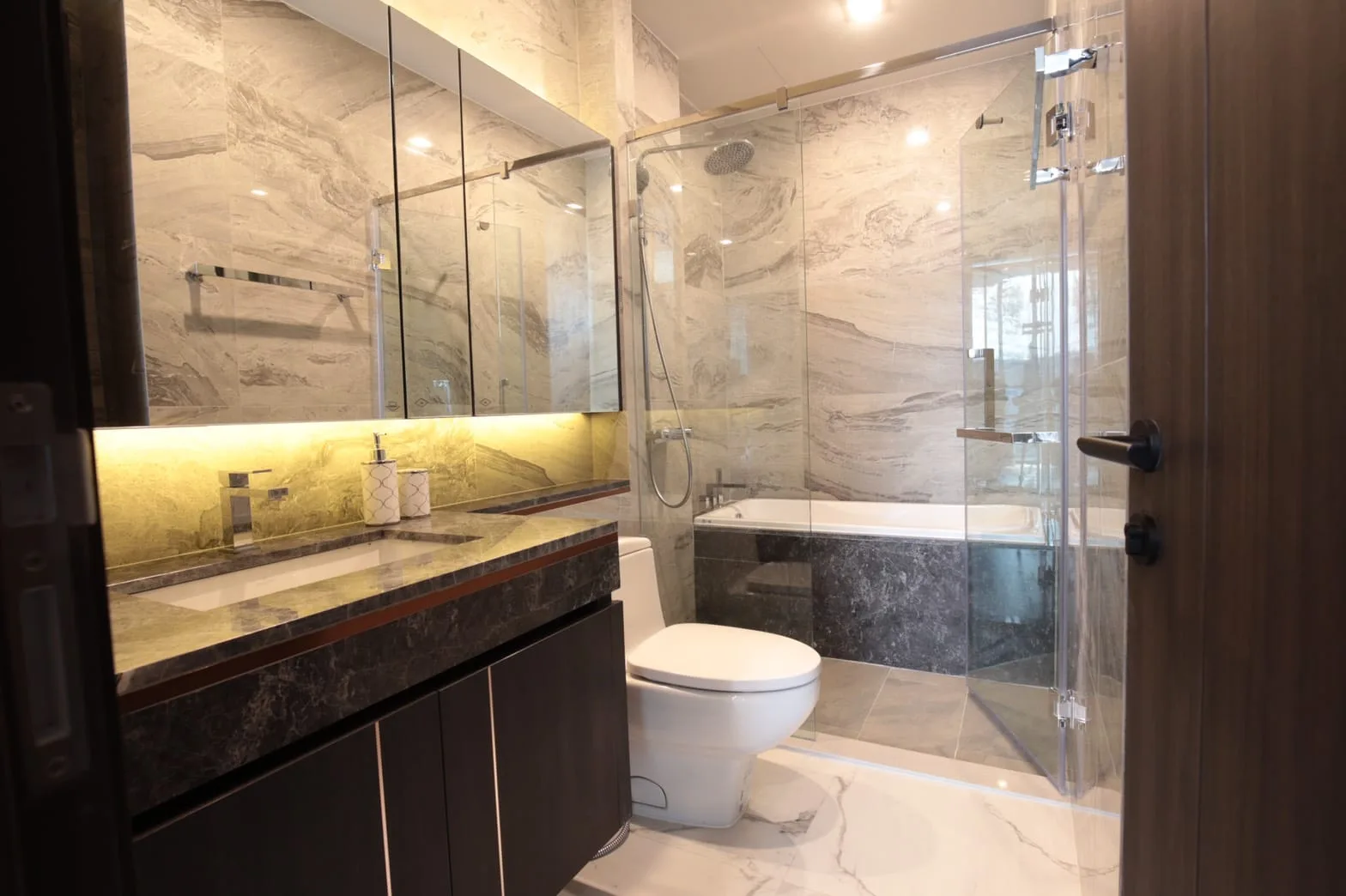 Property photos for Laviq Sukhumvit 57
