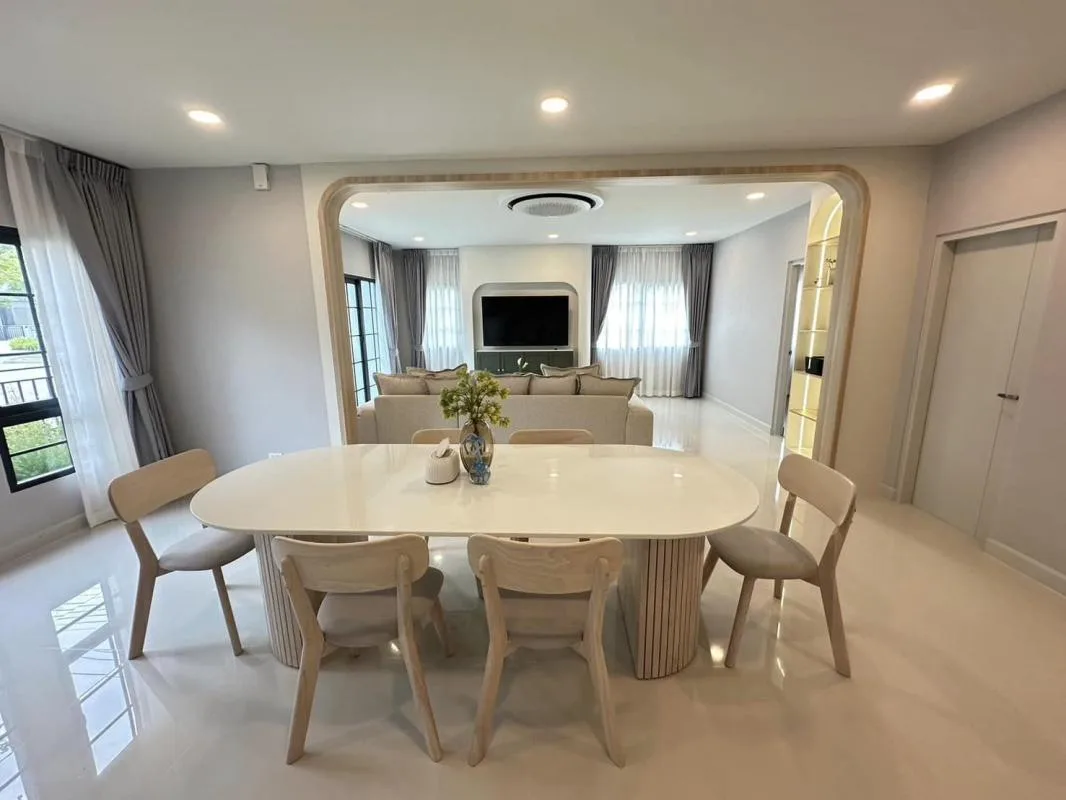 Property photos for Centro Bangna - Km.7