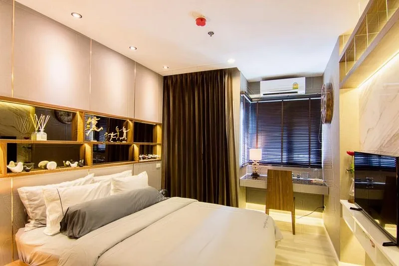 Property photos for The Key Sathorn - Charoenraj