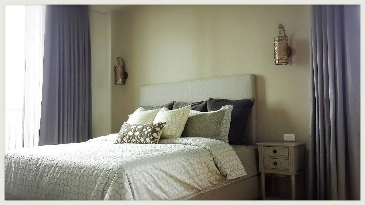Property photos for Noble ReD