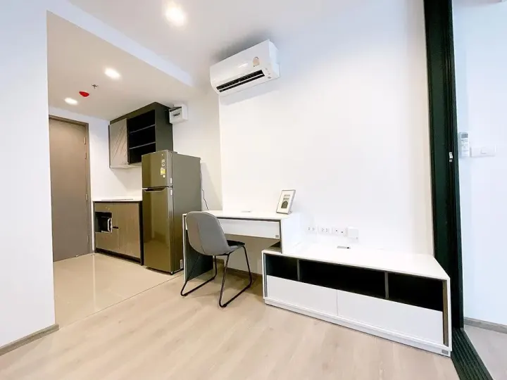 Property photos for THE LINE Phahonyothin Park