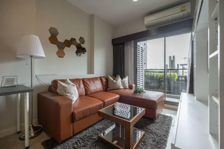 Property photos for The Crest Sukhumvit 34