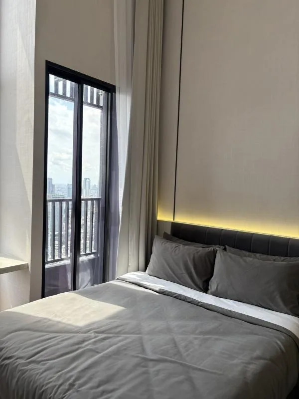 Property photos for Park Origin Chula-samyan