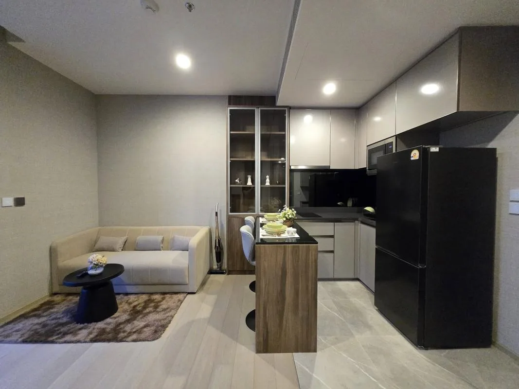 Property photos for The Extro Phayathai-rangnam