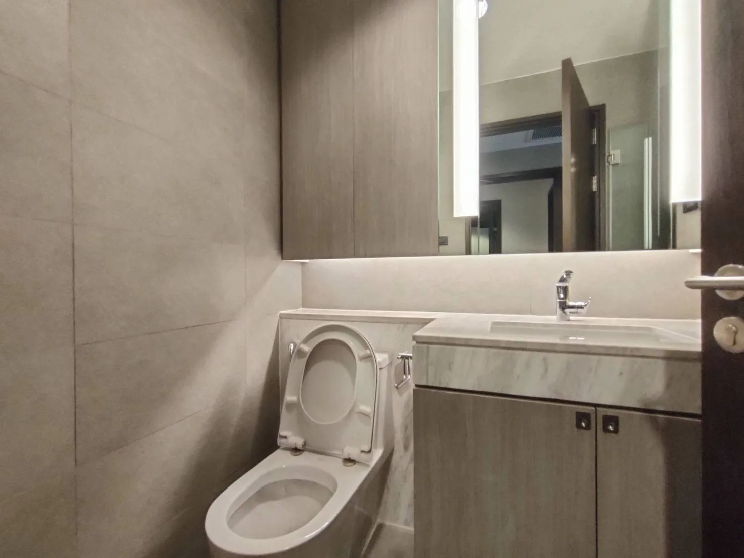Property photos for Piya Residence 28 -30