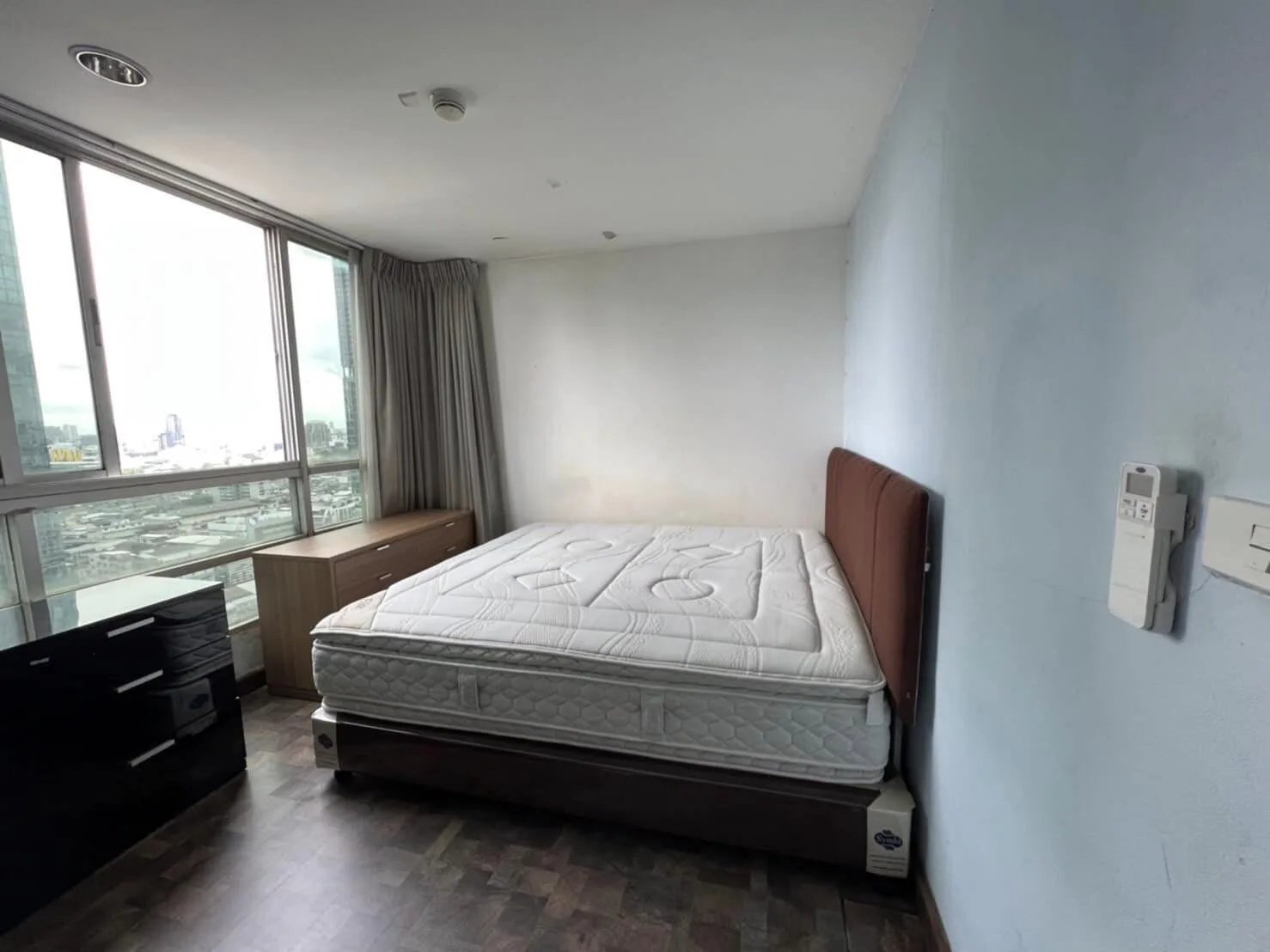 Property photos for Baan Pathumwan