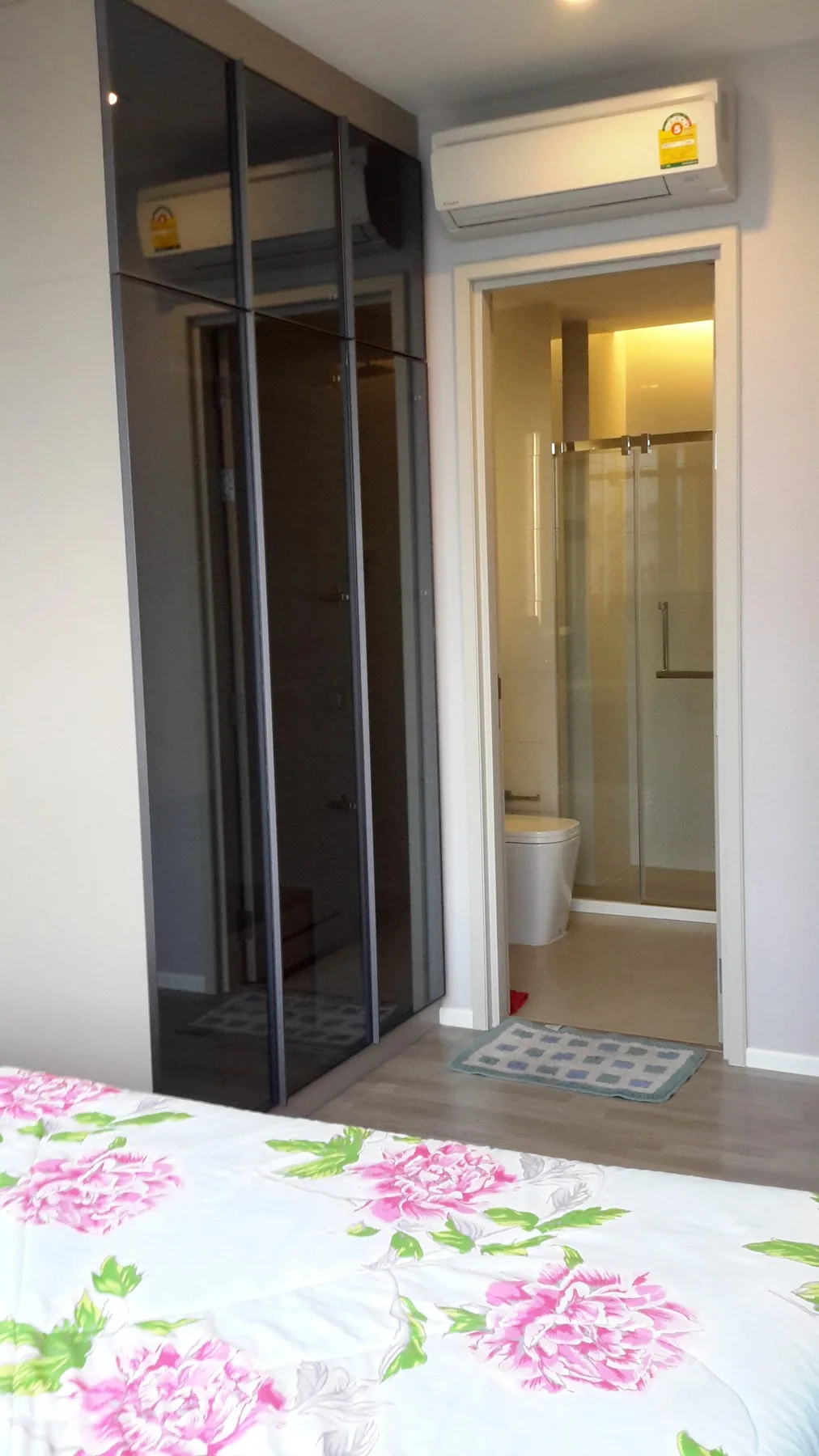 Property photos for The Room Sathorn - St.Louis