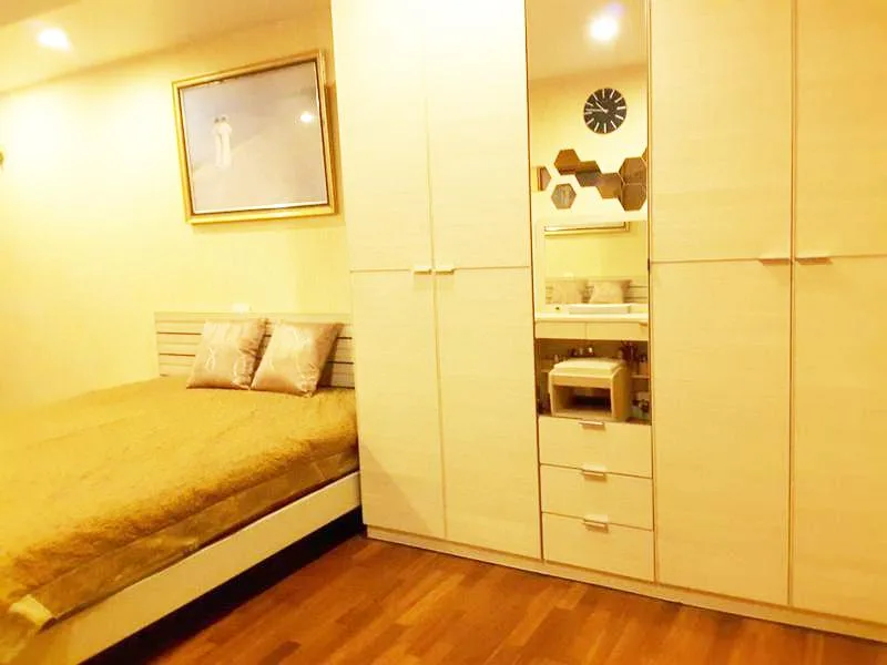 Property photos for Avenue 61