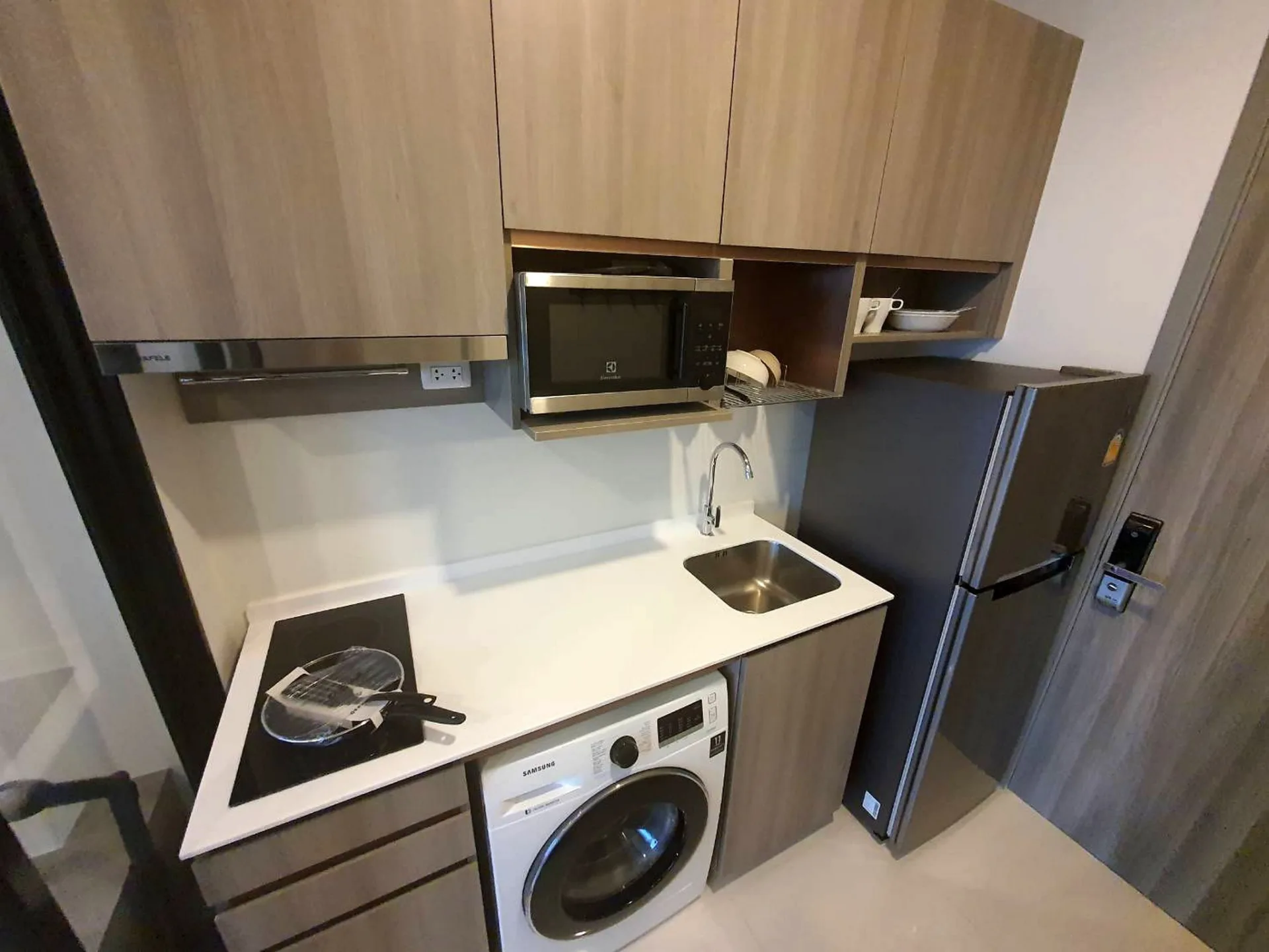 Property photos for KnightsBridge Prime Ratchayothin