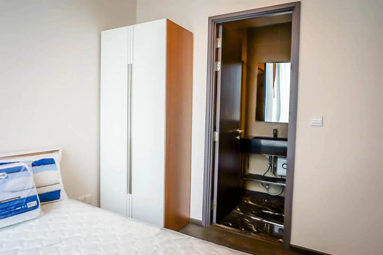 Property photos for Edge Sukhumvit 23