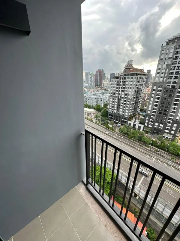 Property photos for The Base Park East Sukhumvit 77