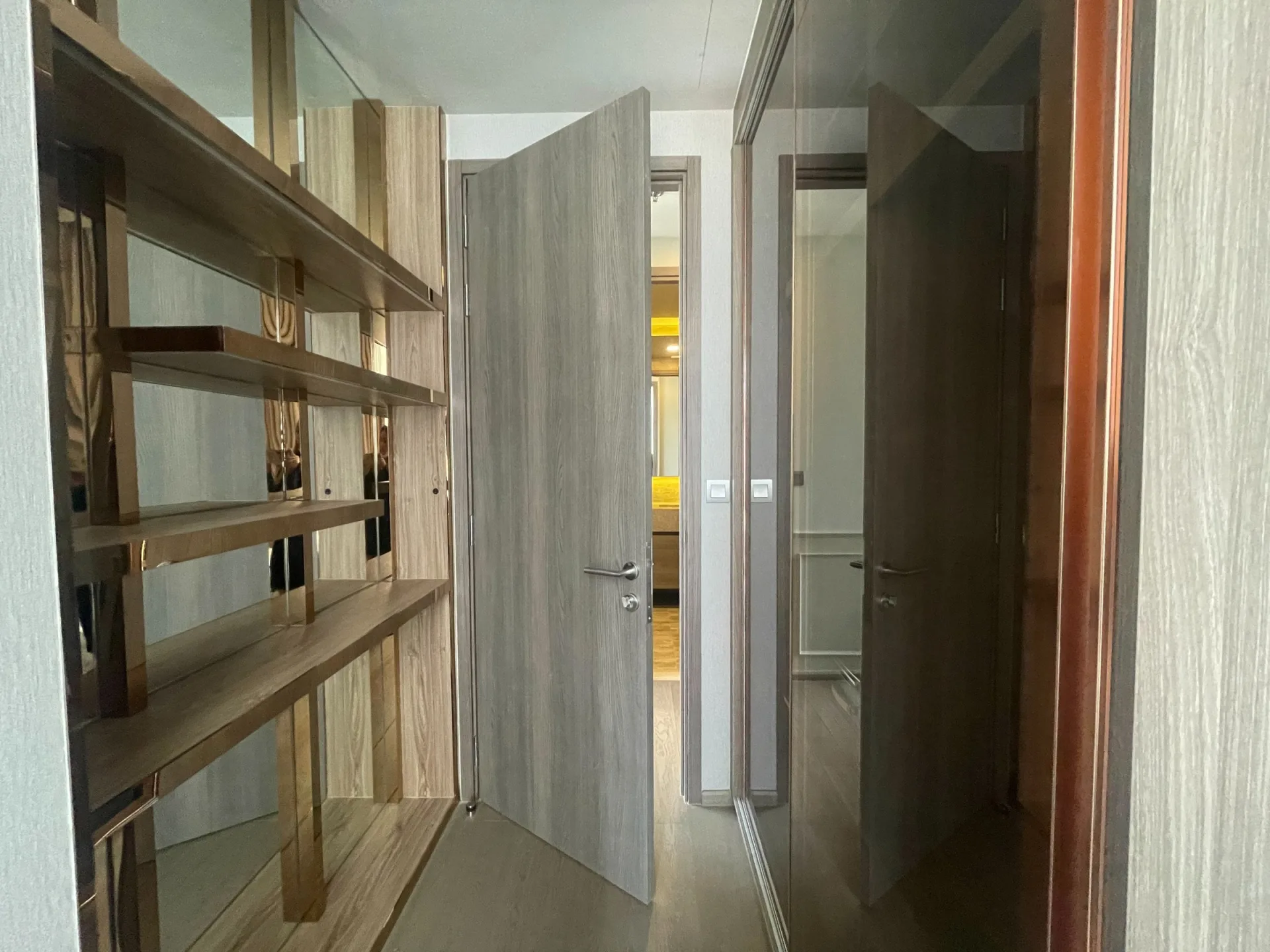 Property photos for Celes Asoke