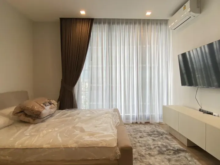 Property photos for Noble Around Ari