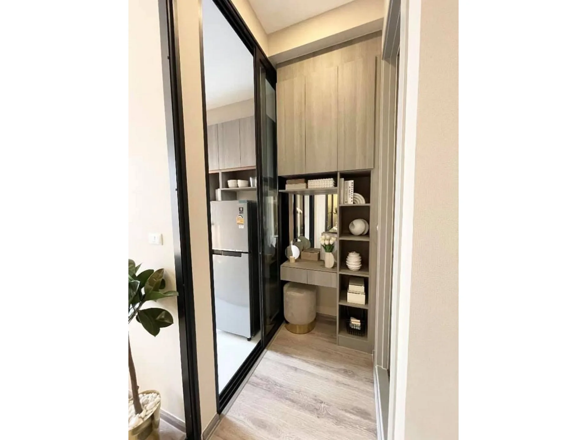 Property photos for Knightsbridge Prime Onnut