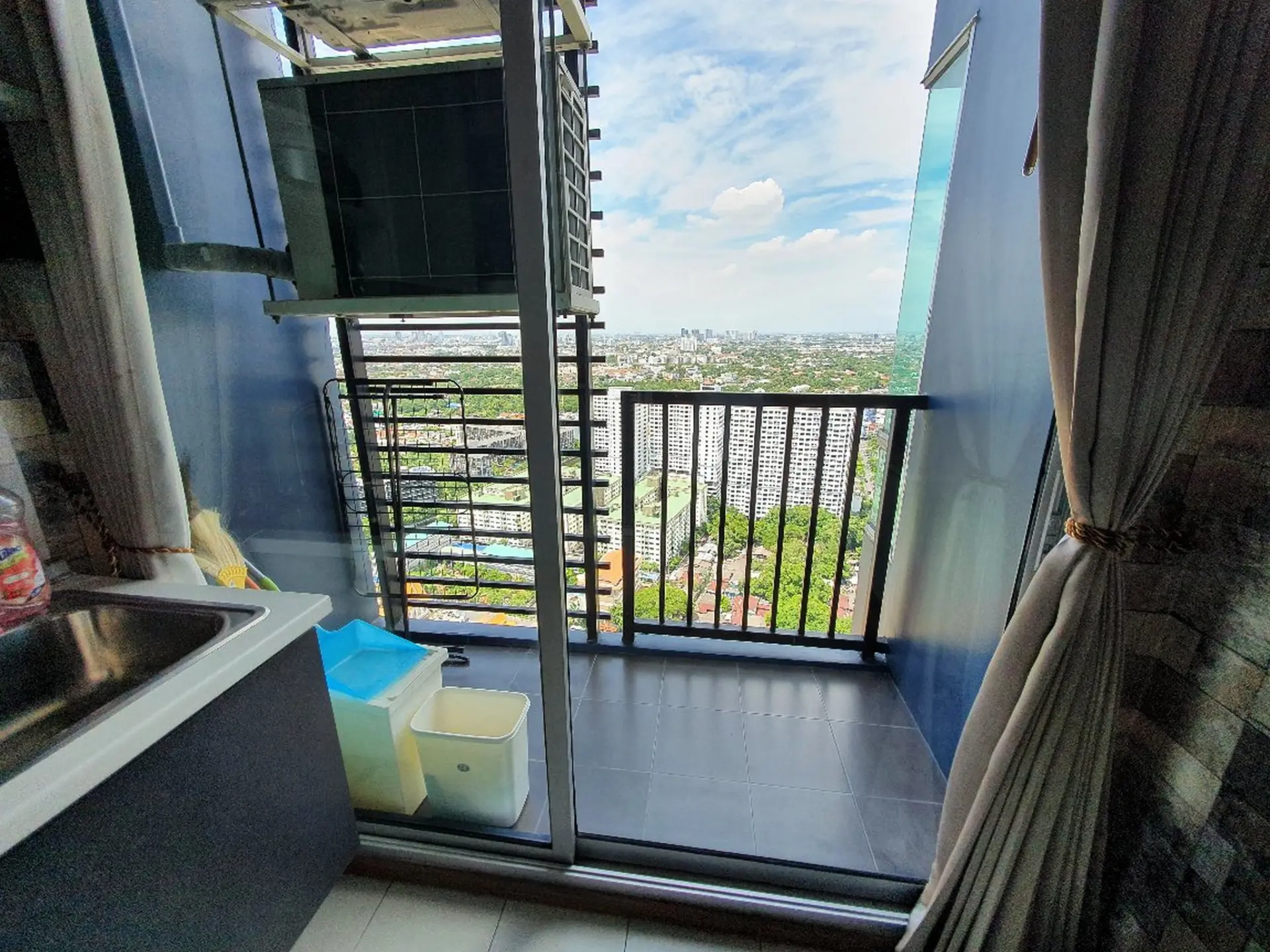 Property photos for The Base Sukhumvit 77