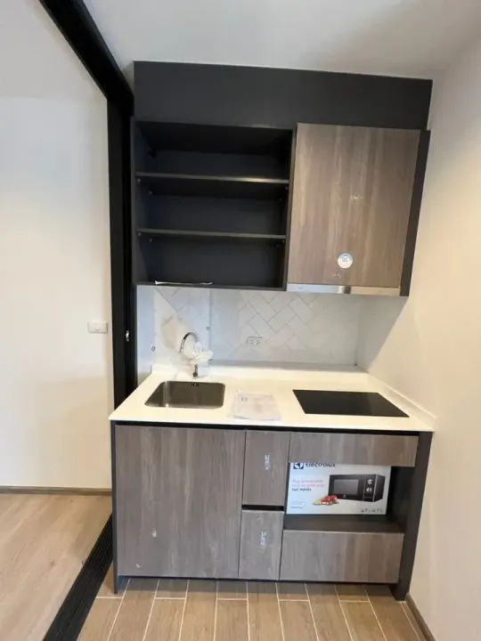 Property photos for THE LINE Phahonyothin Park