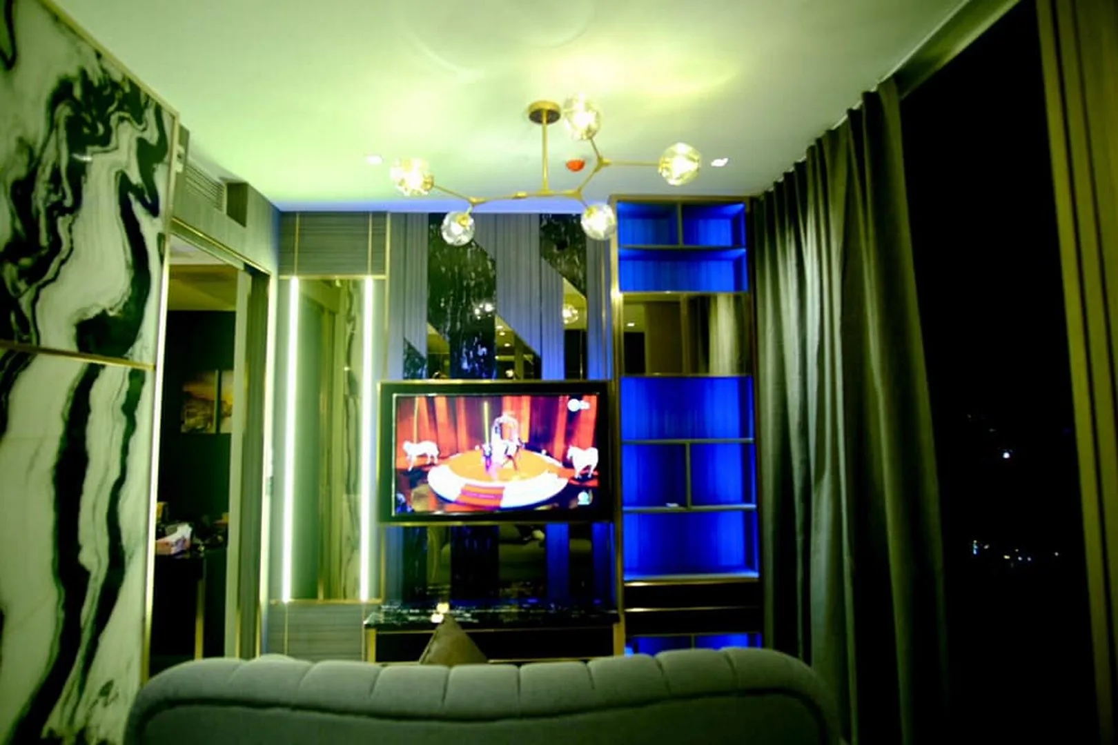 Property photos for Ashton Silom