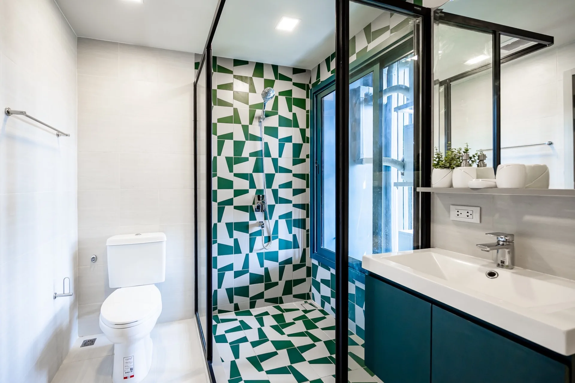 Property photos for THE BASE Sukhumvit 50
