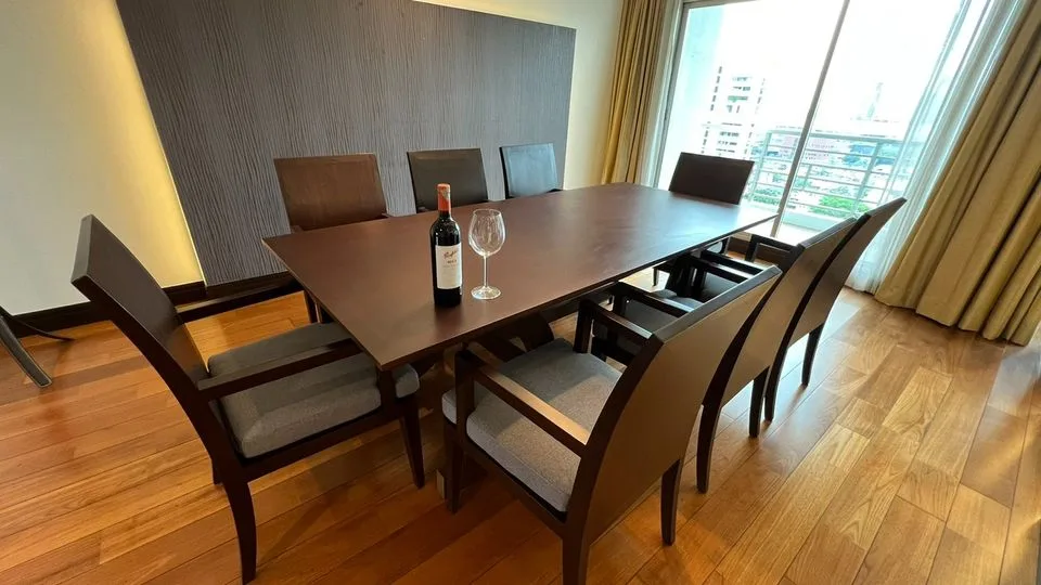 Property photos for Royal Residence Park