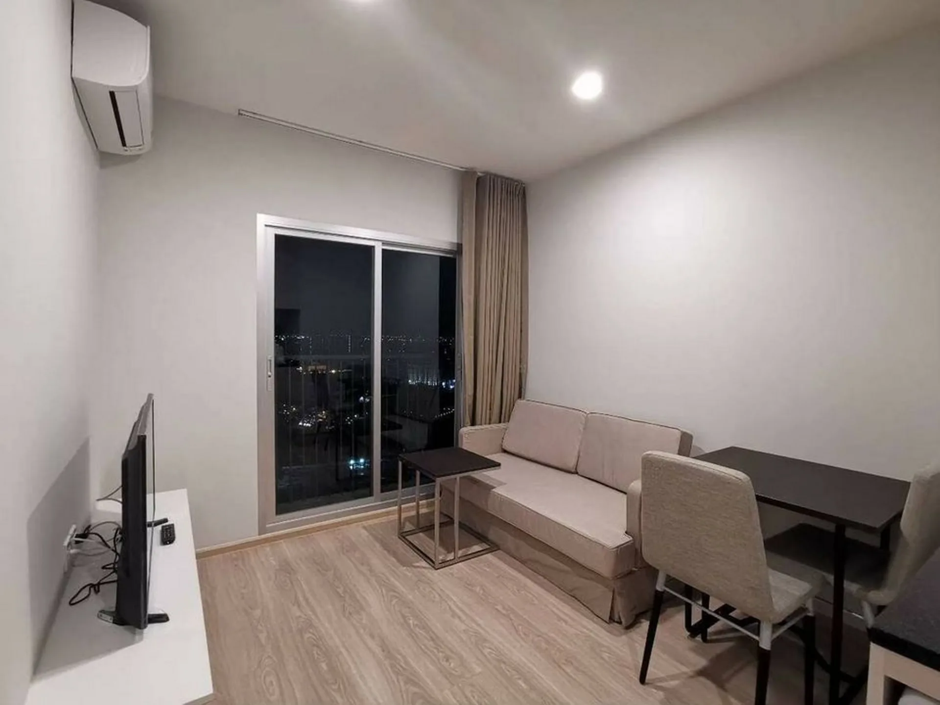 Property photos for Noble Revolve Ratchada 2