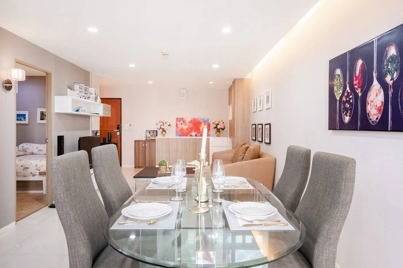 Property photos for Petch 9 Tower